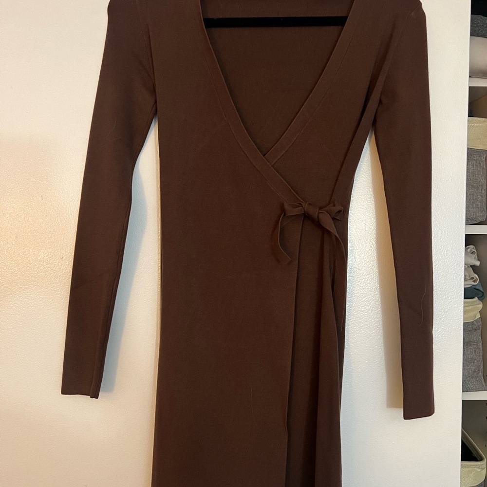 Wilfred Vivian Brown Wrap Dress *NEVER BEEN WORN*